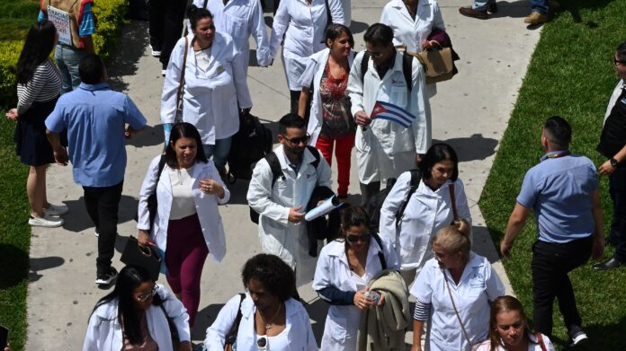 00int-cuba-us-hardline-jlkv-videoSixteenByNine3000