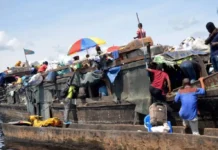 Sube a 148 el número de muertos en el naufragio fluvial al noroeste de la RD del Congo