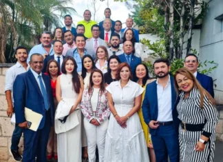 Nasralla se reúne con bancada liberal para definir las prioridades que necesita Honduras