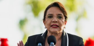 Presidenta Xiomara Castro: «Me comprometí a reparar seis mil escuelas y ya llevo cinco mil»