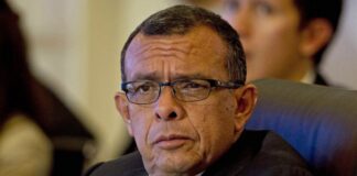 Expresidente Lobo critica concentración de poder: “No está en Libre, sino en una familia”