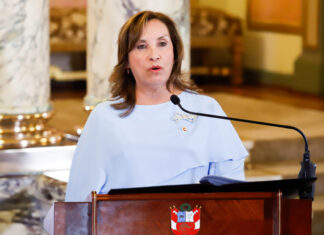 El Congreso de Perú destituye de manera exprés a la presidenta Dina Boluarte