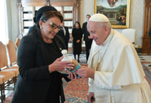 Presidenta Xiomara Castro asistirá al funeral del papa Francisco en el Vaticano