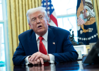 Juez inicia proceso para declarar al Gobierno Trump en desacato por expulsión de migrantes