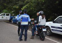 Requieren vehículos del gobierno circulando en días ihnábiles en salidas de Tegucigalpa