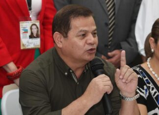 Ministerio Público solicita una «alerta roja» contra exjefe de las Fuerzas Armadas, Romeo Vásquez