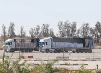 Israel dice que permitió el ingreso a Gaza de 76 camiones con ayuda humanitaria y la ONU advierte trabas
