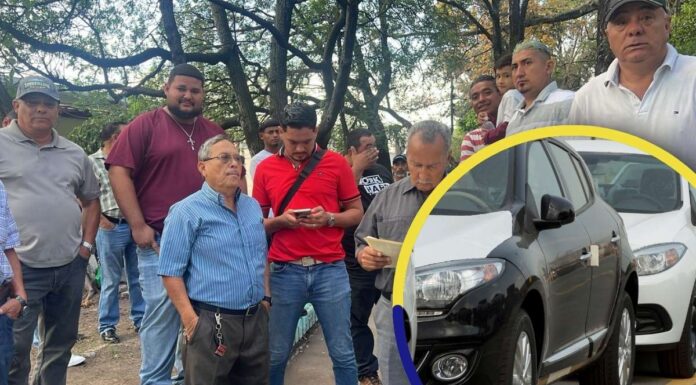 Comerciantes de autos usados en El Obelisco denuncian acciones de decomiso por parte de la AMDC