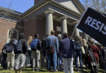 Jueza bloquea temporalmente que Trump impida matricular estudiantes extranjeros en Harvard