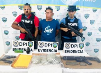Arrestan a presunto miembro de la banda “Los Kleibona” con un AR-15, droga y granadas