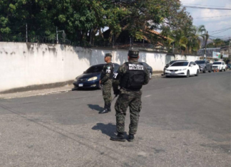 Militarizan escuela cristiana Elliot Dover tras alerta de posible tiroteo emitida por Embajada de EE.UU.