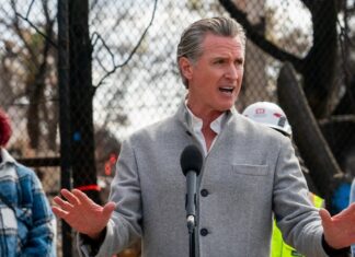 Gobernador de California: «Donald Trump se está comportando como un tirano, no como un presidente»