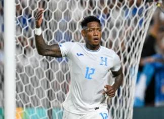 2-0. Honduras toma aire y El Salvador se hunde