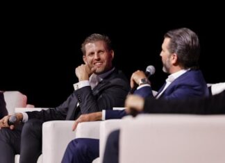 Hijos del presidente de EE. UU. anuncian creación de nuevo servicio de telefonía Trump Mobile