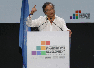 Petro estalla contra el FMI: «Tiene que liquidarse como institución multilateral»