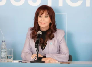 En un mensaje a la Corte Suprema, Cristina Kirchner afirmó que estar presa es un certificado de dignidad