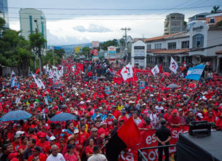 Debemos acostumbrarnos a movilizaciones masivas, defiende diputado oficialista