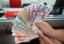 Próximo gobierno heredará un país altamente endeudado, advierte economista Martín Barahona