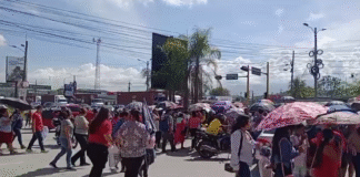 Socios de Koriun protestaron pacíficamente en San Pedro Sula exigiendo sus ahorros