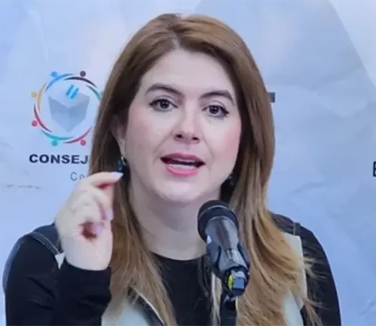 Cossette López rechaza hábeas corpus de la PGR y denuncia persecución política