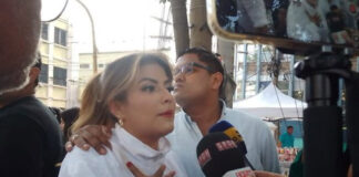 Candidata liberal Saraí Espinal es agredida por colectivos de Libre