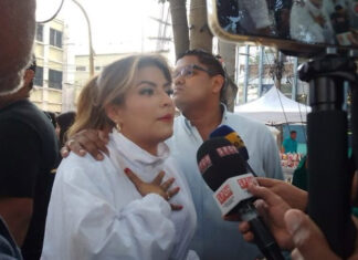 Candidata liberal Saraí Espinal es agredida por colectivos de Libre