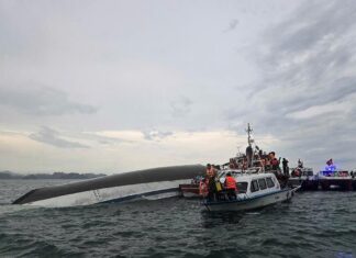 Al menos 28 muertos y varias personas desaparecidas tras el naufragio de barco turístico en Vietnam