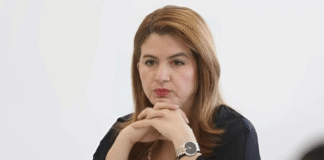 Cossette López denuncia amenazas y califica como “insostenible” su permanencia en el CNE