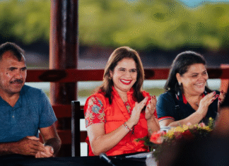 Rixi Moncada sostiene diálogo con pescadores y acuicultores en el departamento de Valle