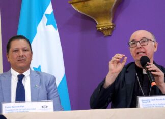 ¡Histórico clamor nacional! Iglesias católica y evangélica se unen en una sola voz de oración por la defensa de la democracia