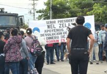 Inversionistas de Koriun realizan protesta frente a Casa Presidencial y exigen respuestas sobre la devolución de su dinero