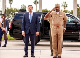 Marco Rubio y el jefe del comando Sur de EE. UU. se reúnen en medio de despliegue militar en el Caribe