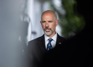 Director de la DEA acusa a Venezuela de colaborar con el ELN para enviar drogas a EE.UU.