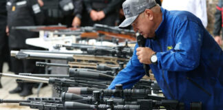 Gobierno de Venezuela incauta arsenal de guerra vinculado a «planes terroristas»