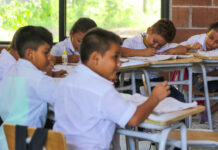 Buenos días, por favor y gracias: así es el nuevo reglamento escolar en El Salvador