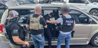 Agentes de inmigración detienen a 25 albañiles mexicanos y centroamericanos, entre ellos hondureños, en Pensilvania