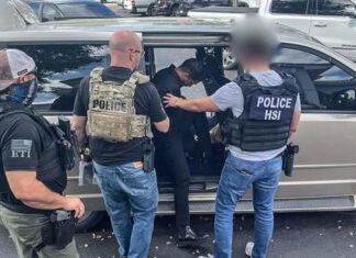 Agentes de inmigración detienen a 25 albañiles mexicanos y centroamericanos, entre ellos hondureños, en Pensilvania