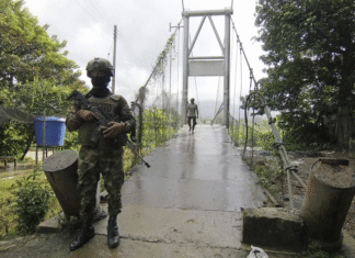 Petro envía 25.000 soldados al Catatumbo y dice que pidió a Maduro militarizar la frontera del lado venezolano