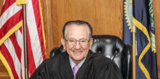 Muere a los 88 años Frank Caprio, el «juez más amable del mundo» que conquistó a EE. UU.