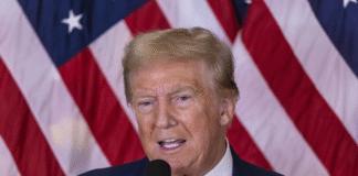 Trump amenaza con retirar licencias a los medios NBC y ABC por ser ʺuna verdadera amenazaʺ para la democracia