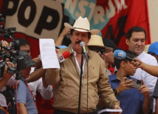 Mel Zelaya denuncia que el «bloqueo militar» de EEUU contra Venezuela «destruye» la Carta de la ONU