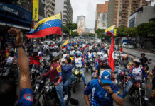 Simpatizantes oficialistas juran a Chávez defender a Venezuela de las «amenazas» de EE.UU.