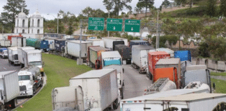 Paralizado el transporte de carga pesada en Puerto Cortés y San Lorenzo