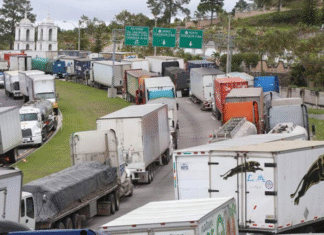 Paralizado el transporte de carga pesada en Puerto Cortés y San Lorenzo