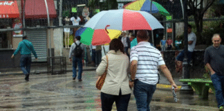 Onda tropical y vaguada en superficie generarán lluvias moderadas con actividad eléctrica en el territorio nacional
