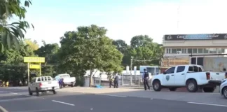 Sin vida encuentran a una pareja en las orillas del bulevar FFAA