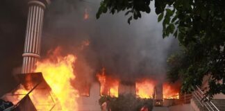 Muere quemada la esposa de un ex primer ministro de Nepal durante un ataque a su vivienda