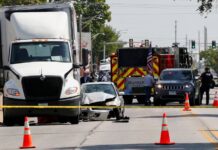 Un agente de ICE mata a tiros a un hombre que se resistía al arresto en el área de Chicago