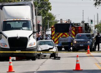 Un agente de ICE mata a tiros a un hombre que se resistía al arresto en el área de Chicago