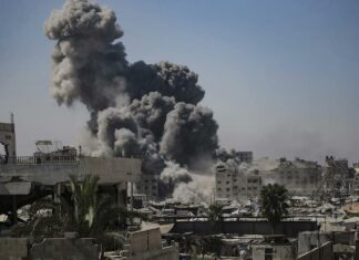 Israel mata a 40 personas en lo que va de domingo en Gaza y sigue bombardeando la capital